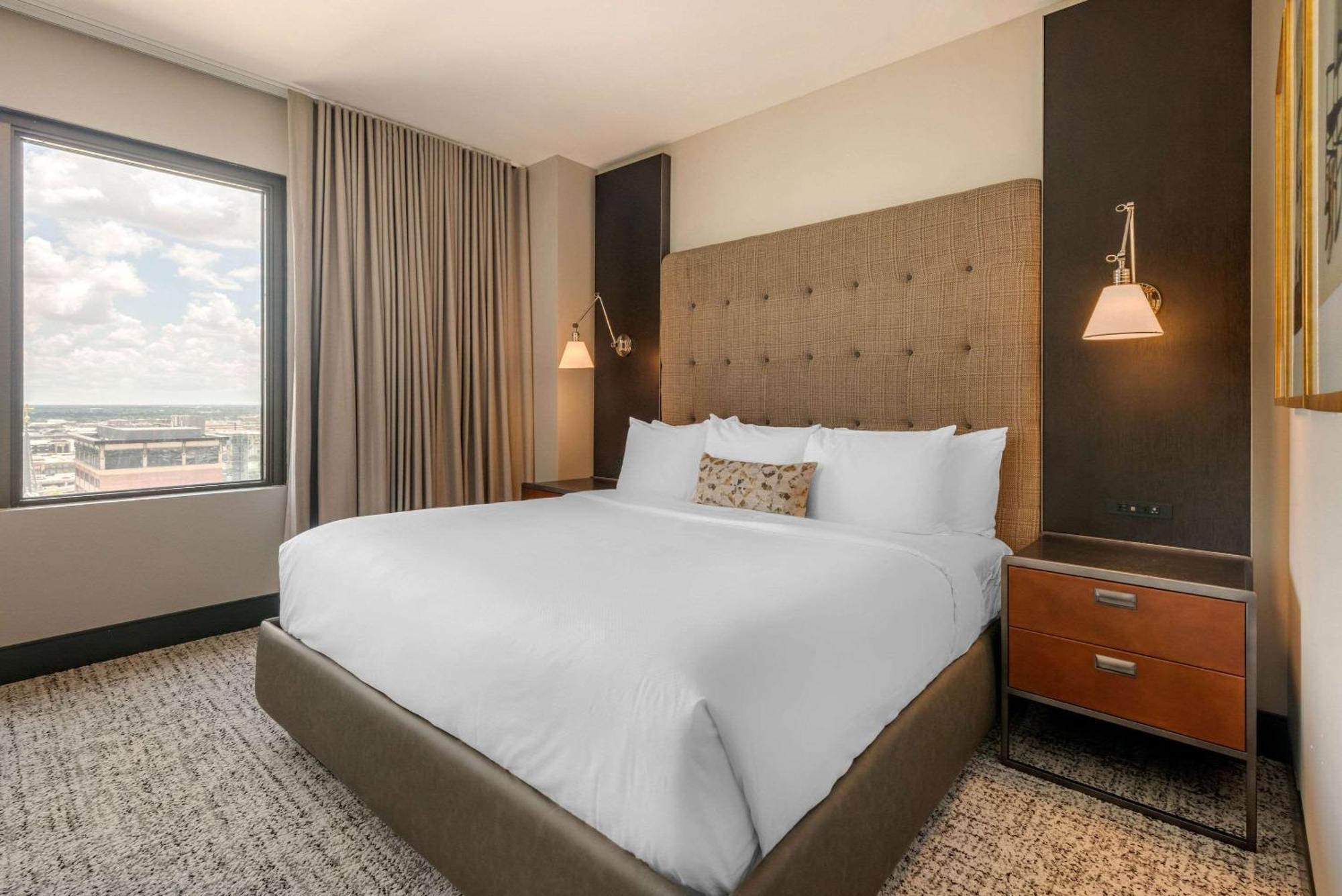 Cambria Hotel Houston Downtown Convention Center Kültér fotó